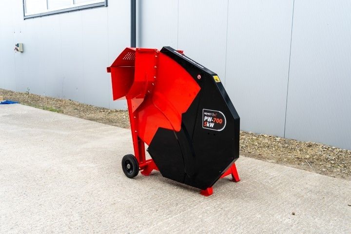 ferastrau circula pw700 cu motor trifazic