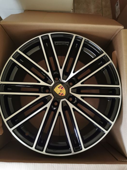 Vand jante de aliaj pentru Porsche Cayenne pe 20 ín2 latimi marca Avus