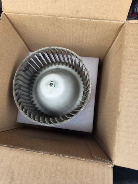 Моторчик печки ниссан