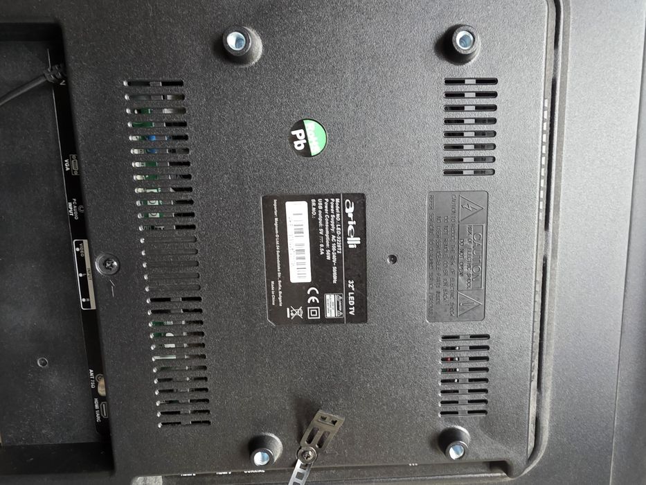 Телевизор 32 инча