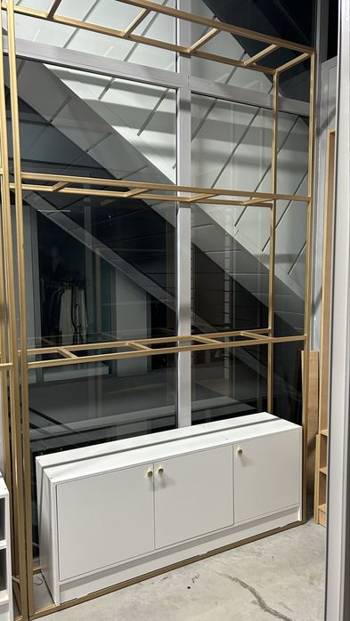 Ветрина на детскую одежду