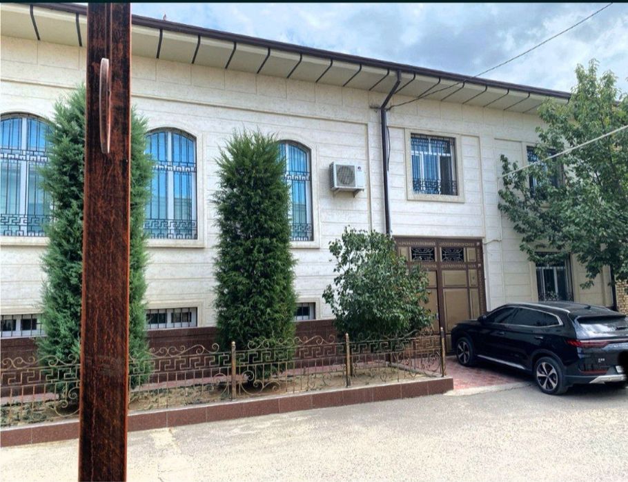 Uch tepa orikzor uy sotiladi 4 sotix 6 xona