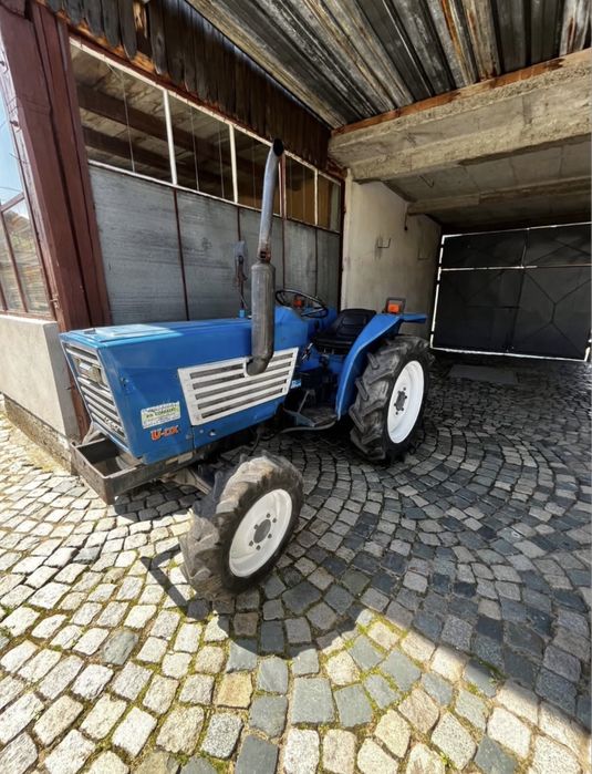 Японси Трактор Исеки U-DX 26 коня и фреза към трактора 1251h