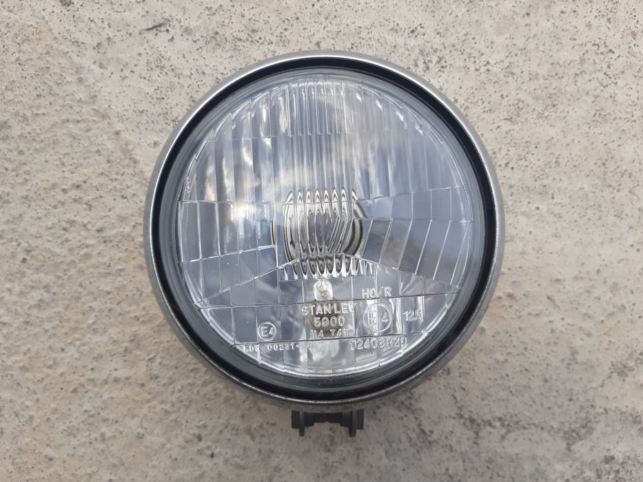 Фарове за мотоциклети и скутери Ямаха (Yamaha)