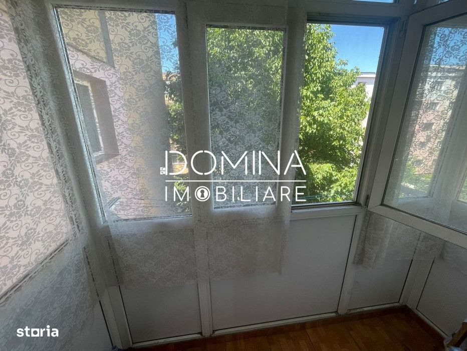 Vanzare apartament 3 camere, etaj 3, situat in Targu Jiu, strada Slt.