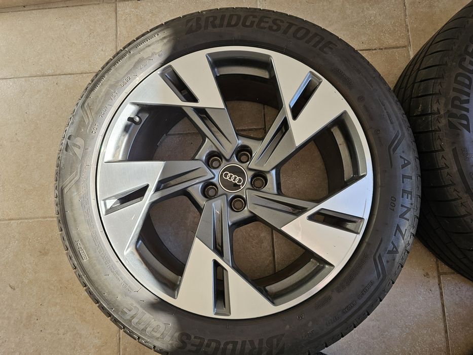Jante Audi Originale R20 + Cauciucuri vara 225 50 20