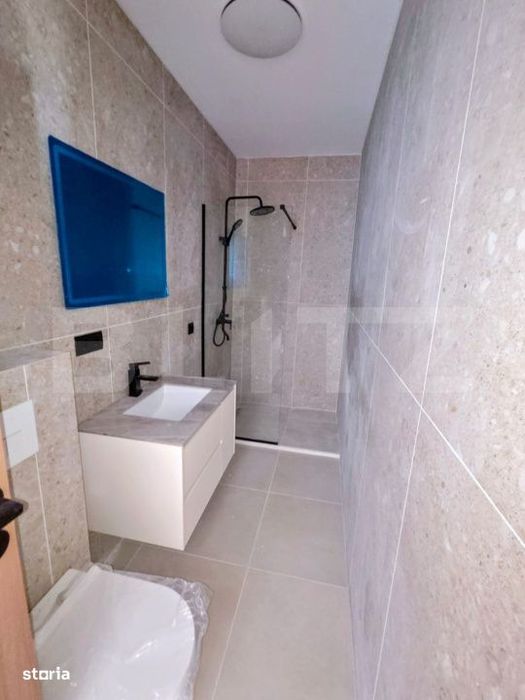 Apartament 3 camere, 2 bai, terasa 27 mp, 58 mp, garaj, Eroilor