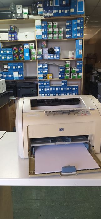 Продается принтер  hp 1018
