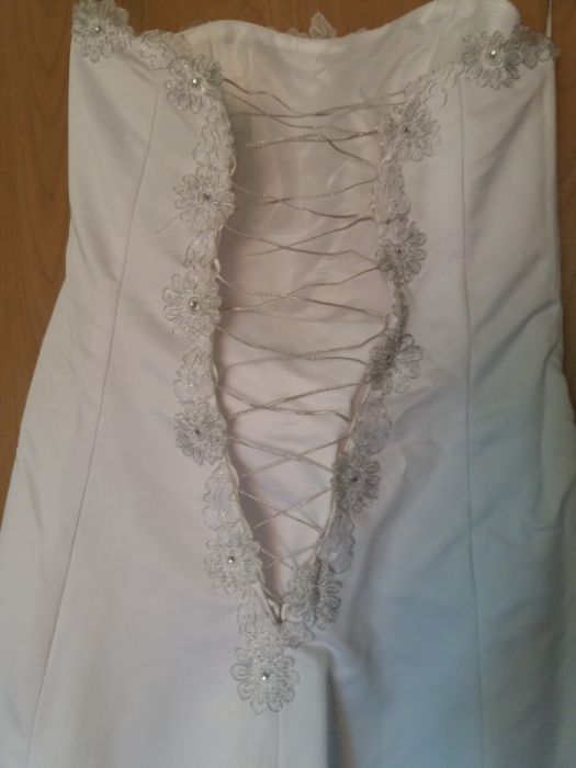 Сватбена / булчинска   рокля