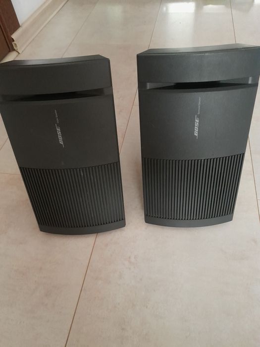 Boxe Bose și amplificator Sharp