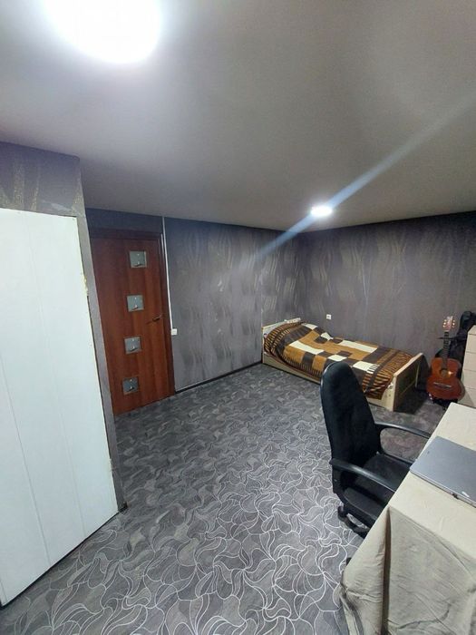 Продам двуэтажный дом