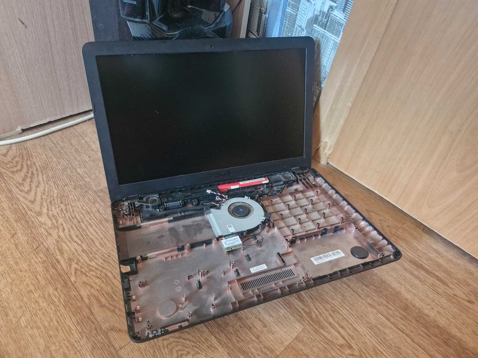 Asus X541U по запчастям