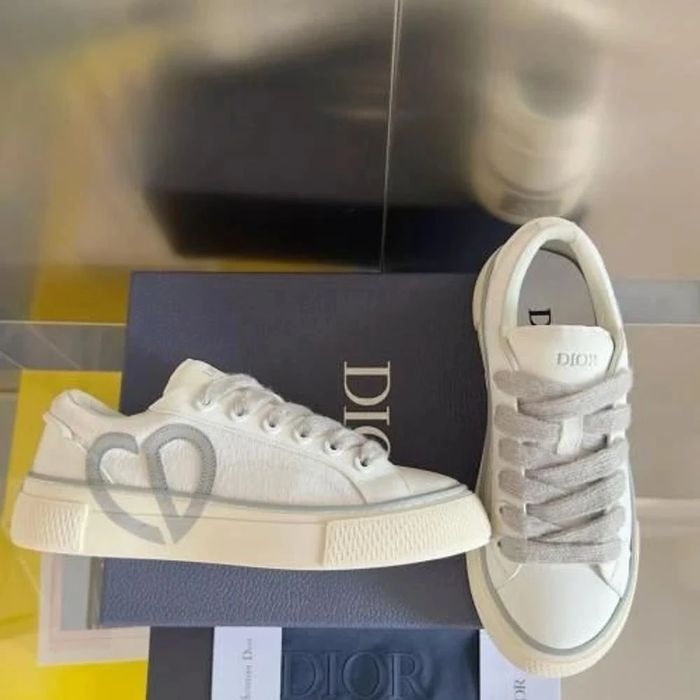 CD B27 Low Top White
