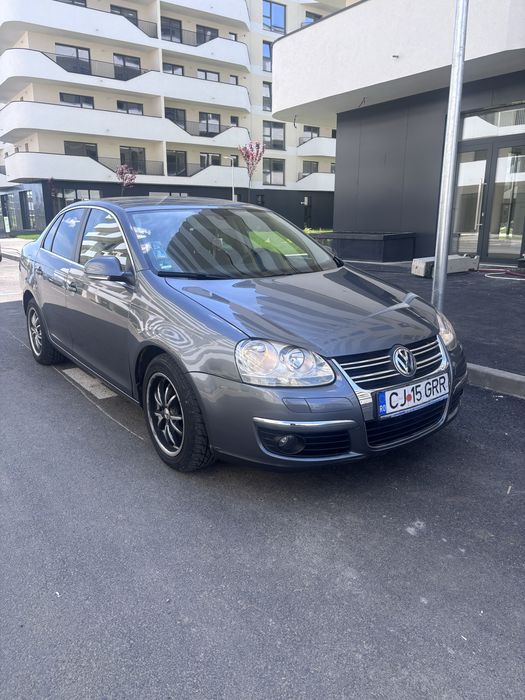Volkswagen  Jetta 1.6 tsi