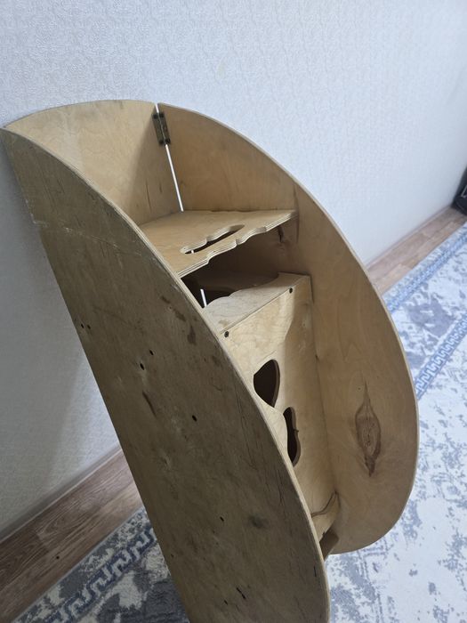 Дөңгелек стол сатылады