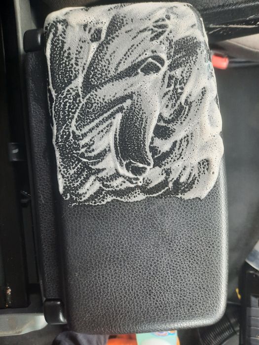 Curăț tapițeri auto și nu numai