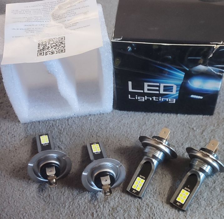 Vând 4 Becurii  Led  H7