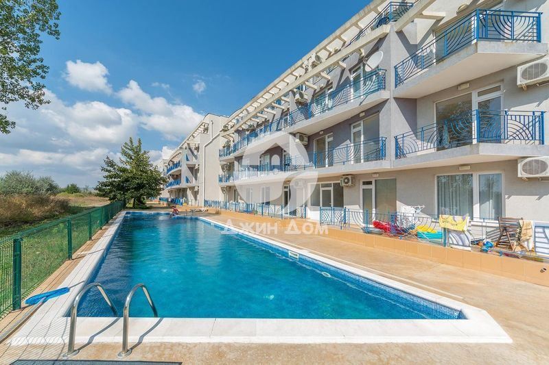 Продава се Двустаен апартамент в к.к. Слънчев бряг - 49 кв.м за 708 €/кв.м - Снимка #6