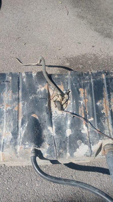 Продам запчасть от машины 2199