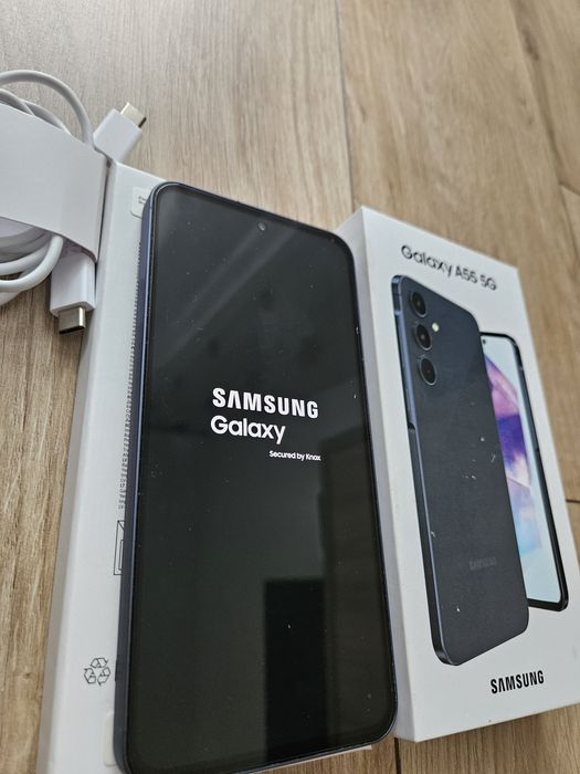 Samsung A55 5G, 256GB încă 3 ani garanție