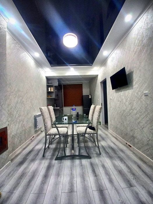 Янгихает.
1-комнатная квартира в аренду.