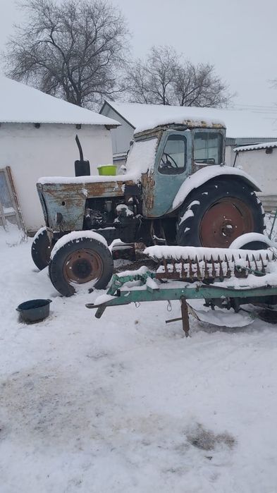 Трактор косилка тырмасымен бар сатылады