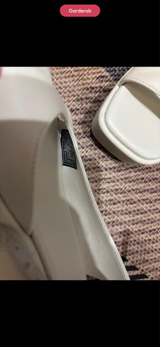 Calvin Klein 36,5