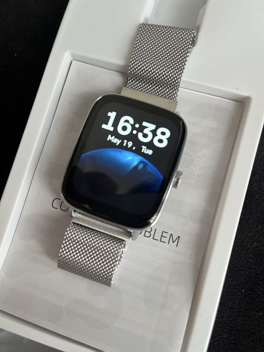 Smartwatch - cu functie de apelare si raspuns direct de pe ceas