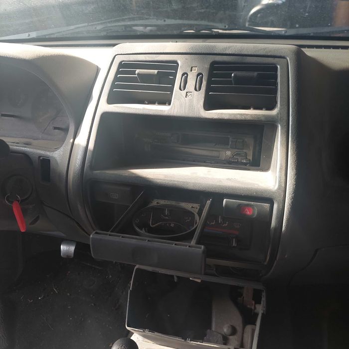 Nissan Terrano 2.7 TDI , Нисан Терано на части!
Май 1999