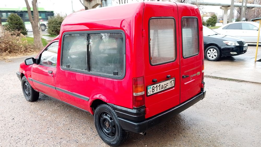 Ford courier 1.8 дизель
