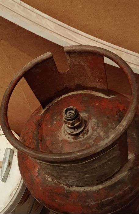 Продам газовые балоны