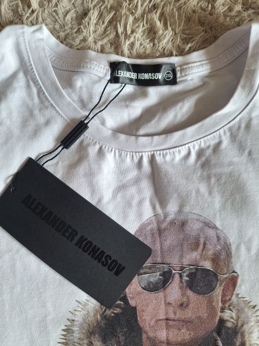 Продам сувенирную футболку