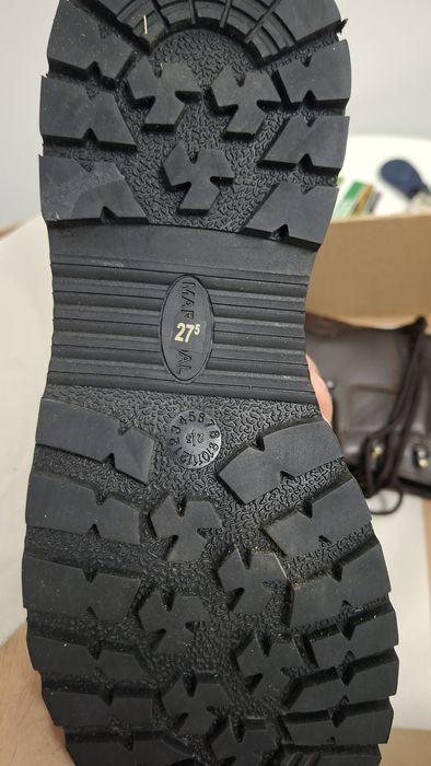 Bocanci militari 27.5