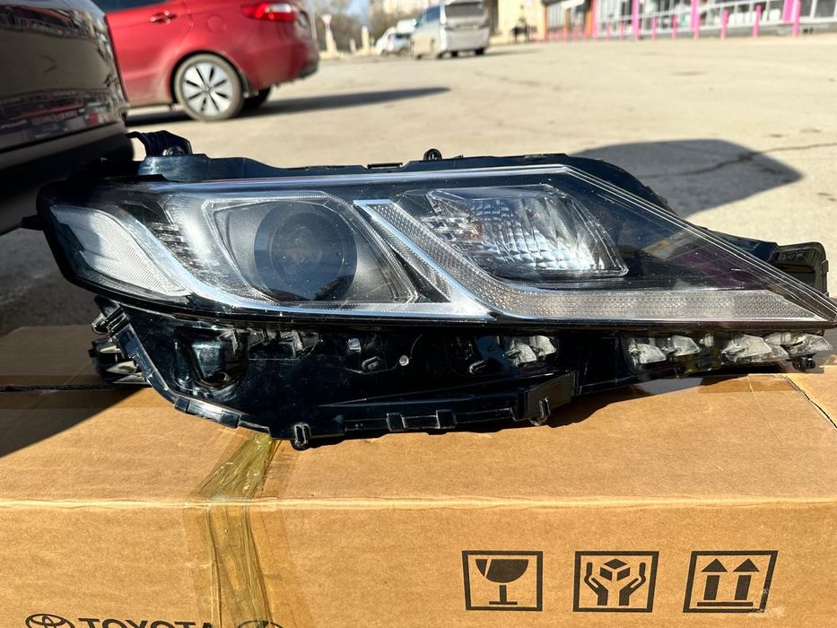 Камри 75 оң жақ фар сатылады,