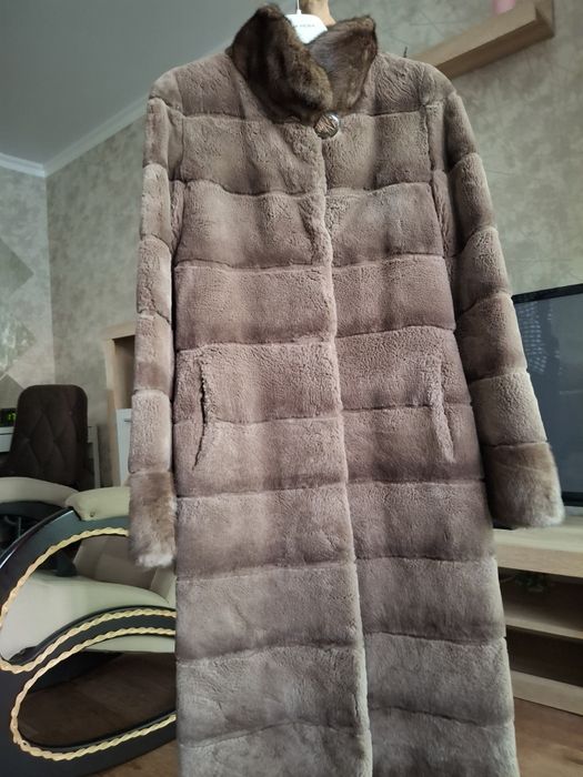 Продам шубу бобрик
