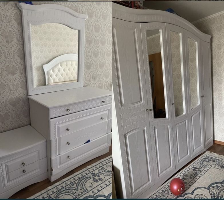 Продам большой шкаф