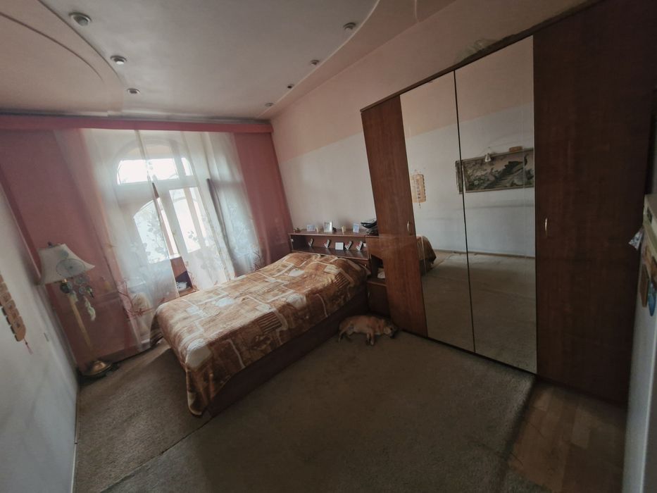 Продам спальный гарнитур