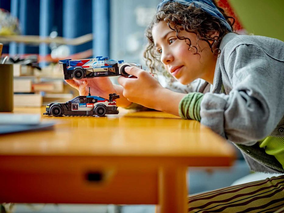 LEGO Speed Champions Гоночные автомобили BMW M4 GT3 и BMW M Hybrid V8