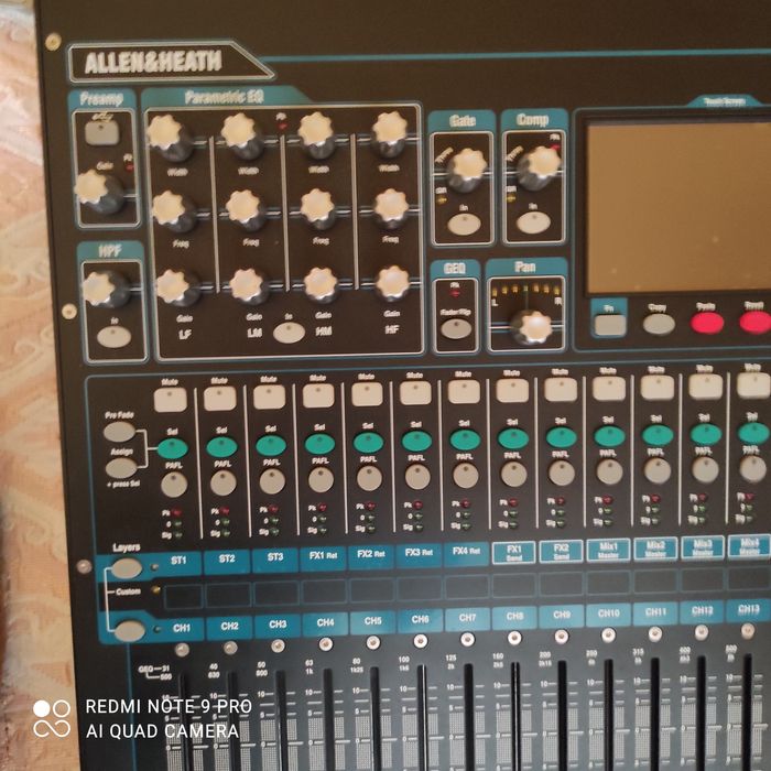 Продавам пулт Allen & Heath Q16
