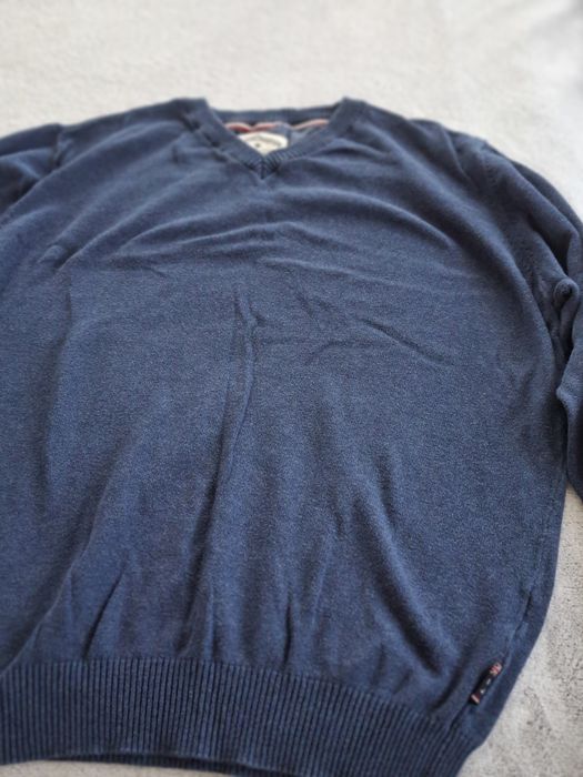 Vand 2 pulover Lee Cooper