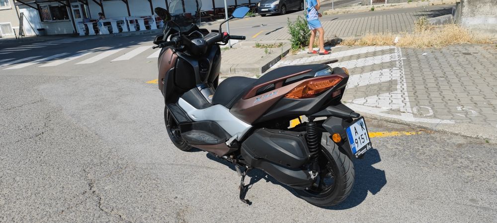 Yamaha X-max 300