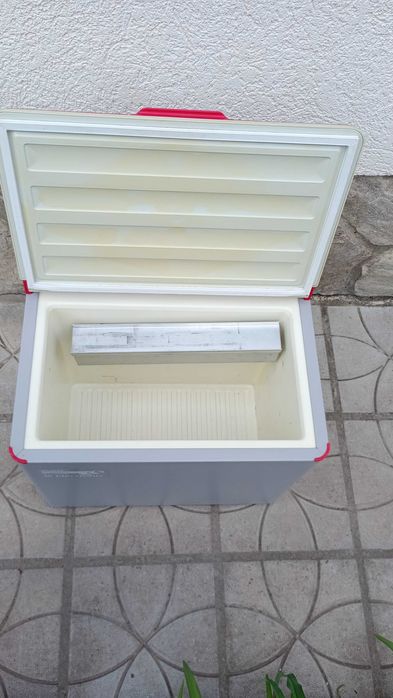 хладилна чанта на гас ,220v и 12v