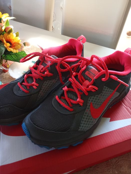 Adidași damă superbi originali Nike.