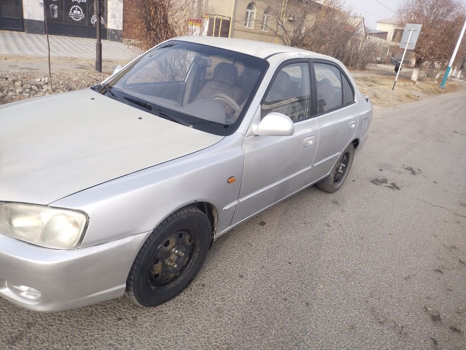 Hyundai, Accent 2