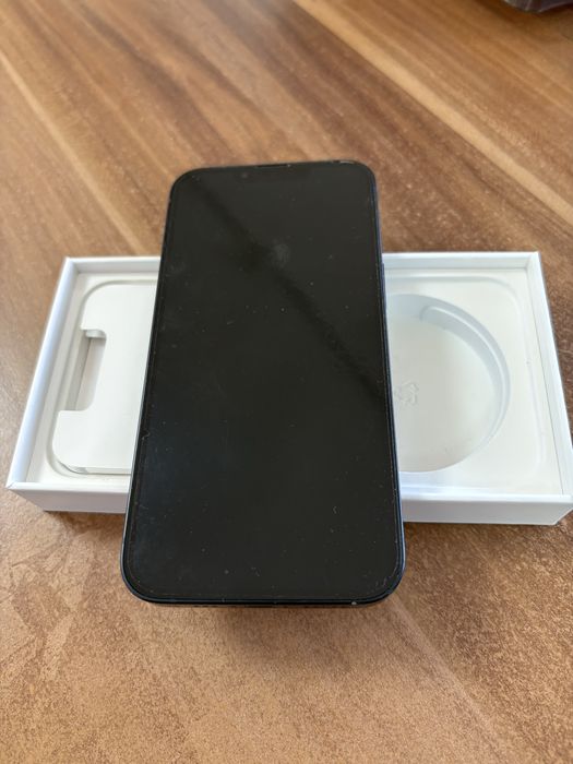 iPhone 13 128GB black