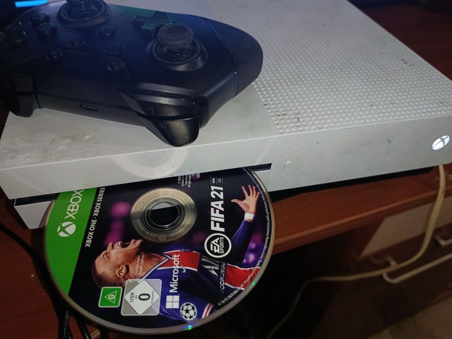 Xbox One S 1 терабайт