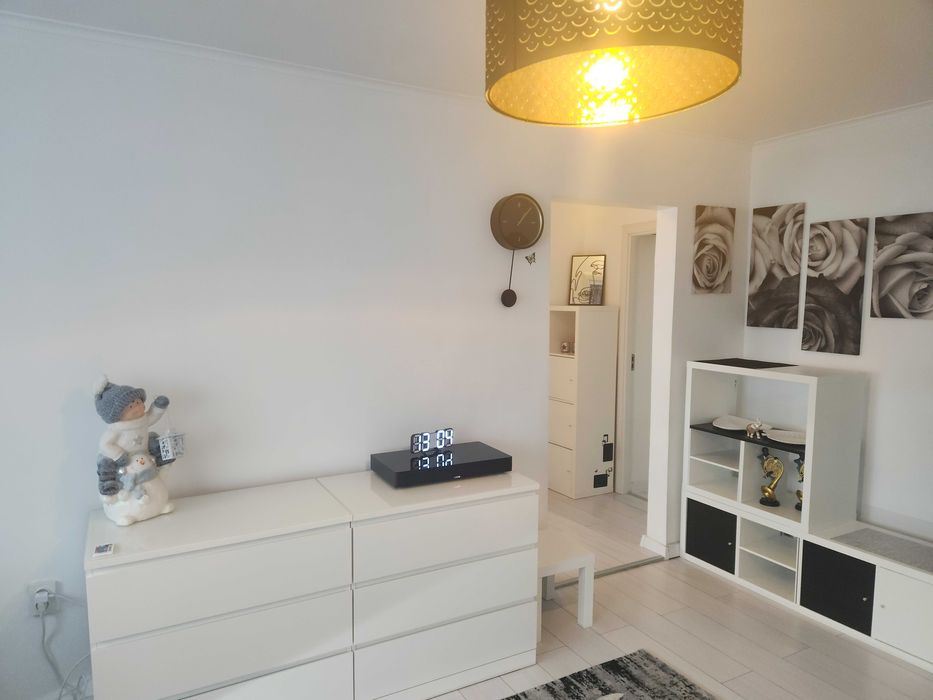 Apartament 3 camere ,  disponibil imediat, Metrou 1 Dec. 1918, Sect.3