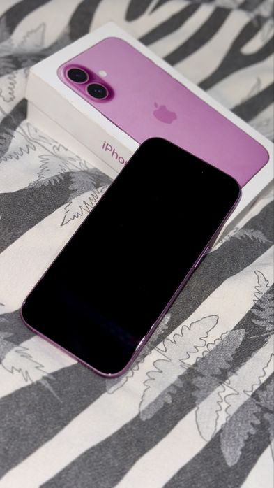 Продам новый айфон 16