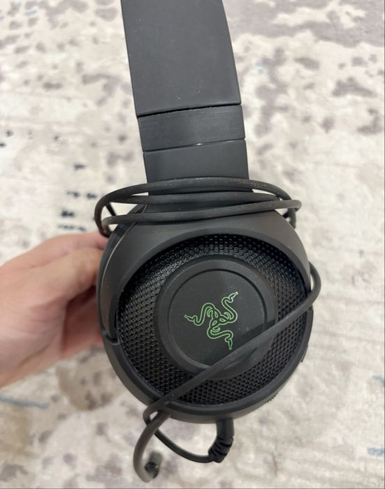 Продам игровые наушники Razer