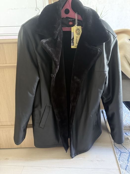 Продам дубленку новую 52-54размер